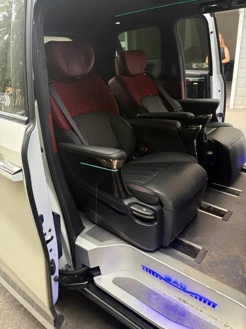 Trumpchi M8 2024 Master Series 2.0TGDI Supreme Edition — миниатюра 11