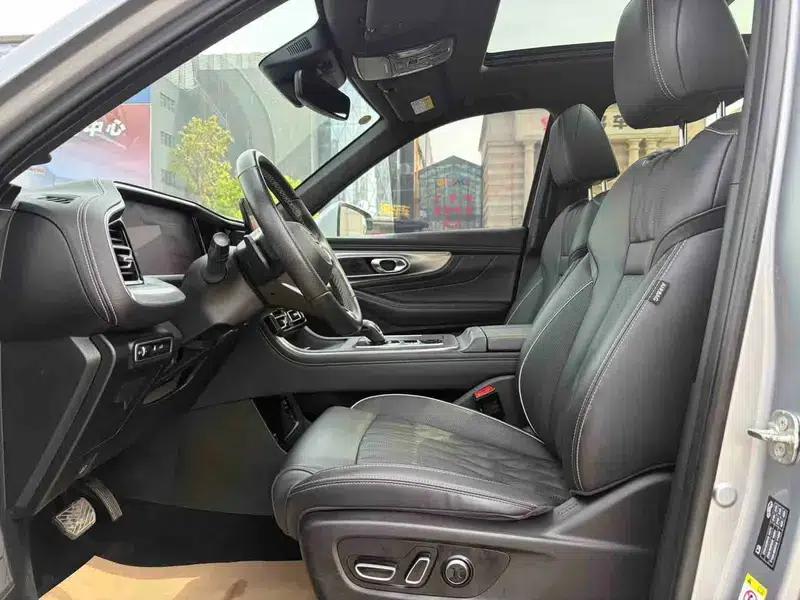 Trumpchi GS8 2022 Navigator Series 2.0TGDI 2WD Luxury Intelligent Connected 7-Seater — миниатюра 16