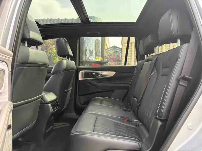 Trumpchi GS8 2022 Navigator Series 2.0TGDI 2WD Luxury Intelligent Connected 7-Seater — миниатюра 17