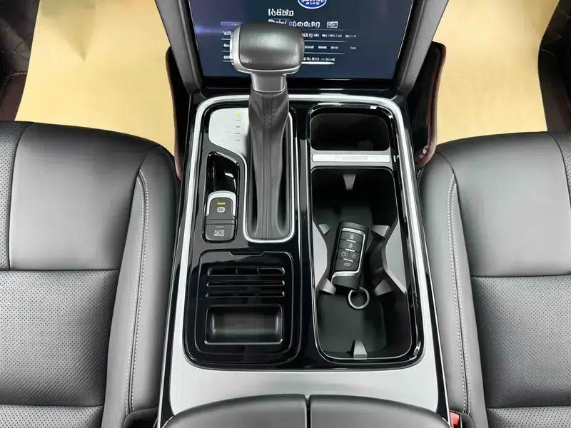 Trumpchi GS8 2020 GS8S 390T 2WD Luxury Intelligent Edition — миниатюра 19