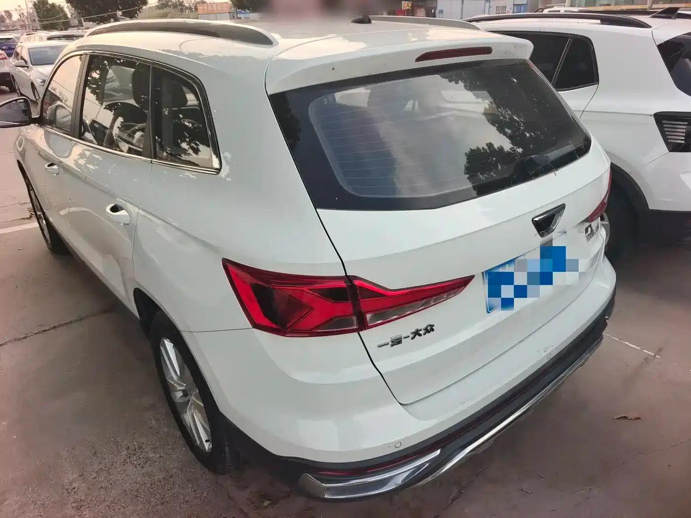 Jetta VS7 2021 1.4T Automatic Entry-Level Edition — миниатюра 4
