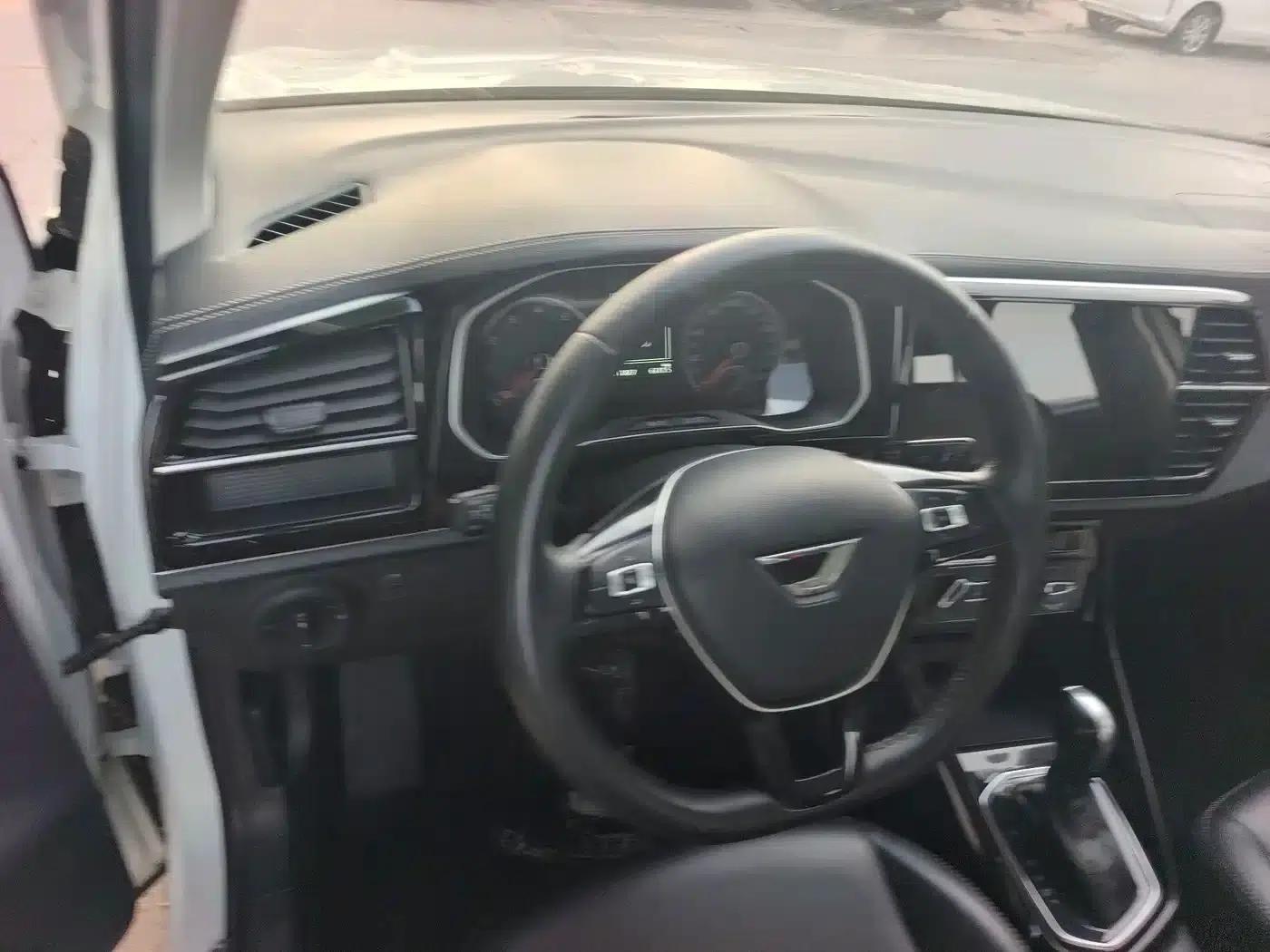 Jetta VS7 2021 1.4T Automatic Entry-Level Edition — миниатюра 7