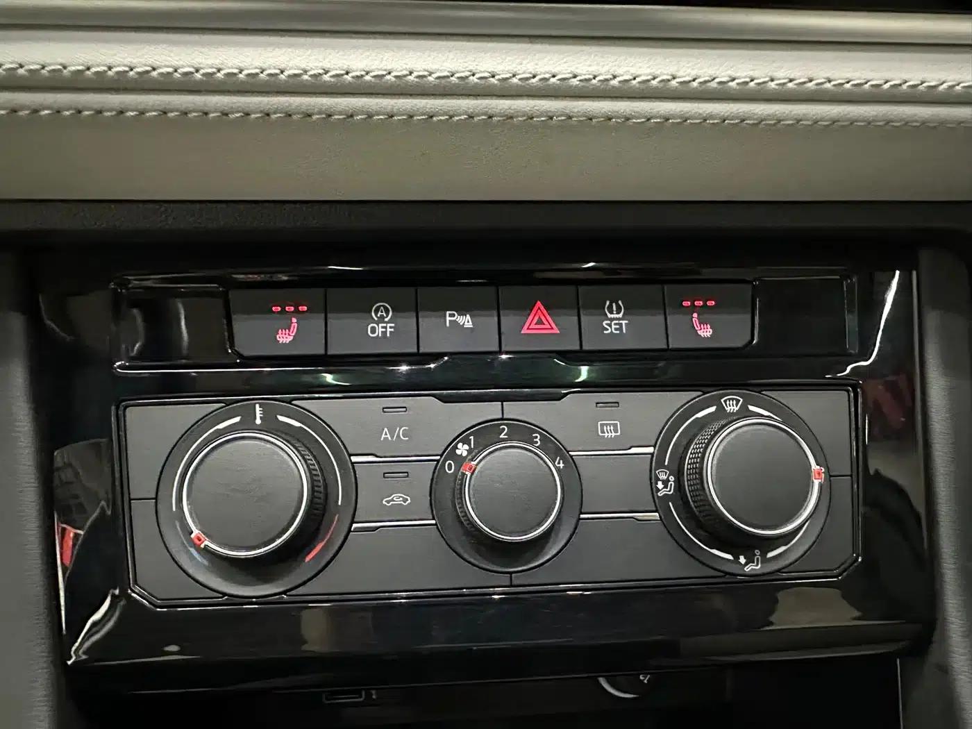 Jetta VS7 2023 280TSI Automatic High-Gloss Enjoy Edition — миниатюра 14