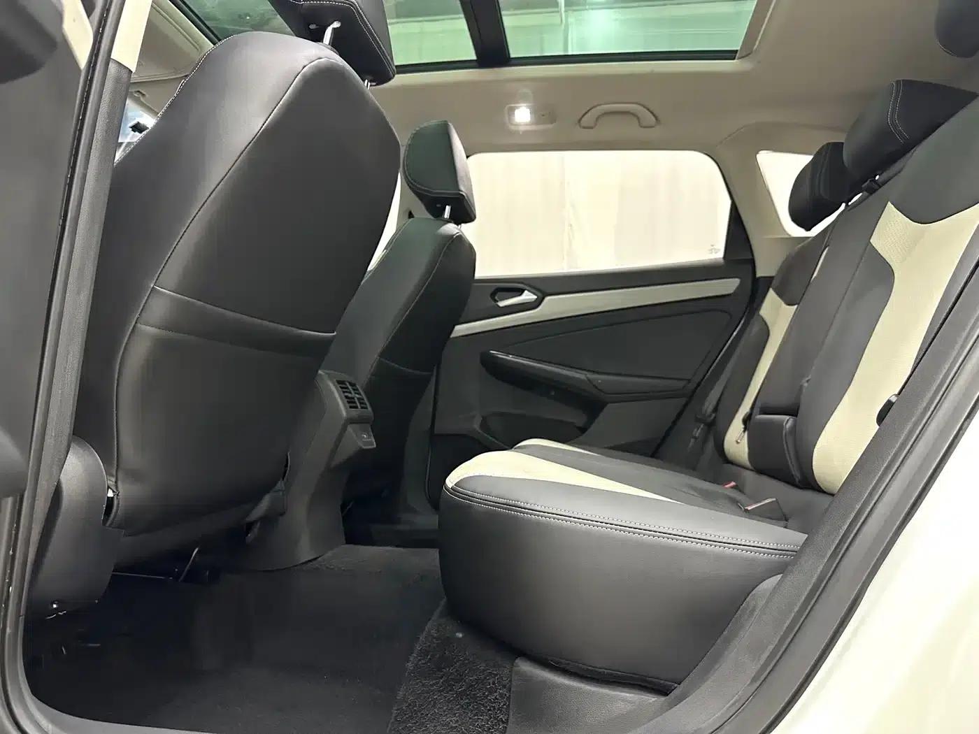 Jetta VS7 2023 280TSI Automatic High-Gloss Enjoy Edition — миниатюра 8