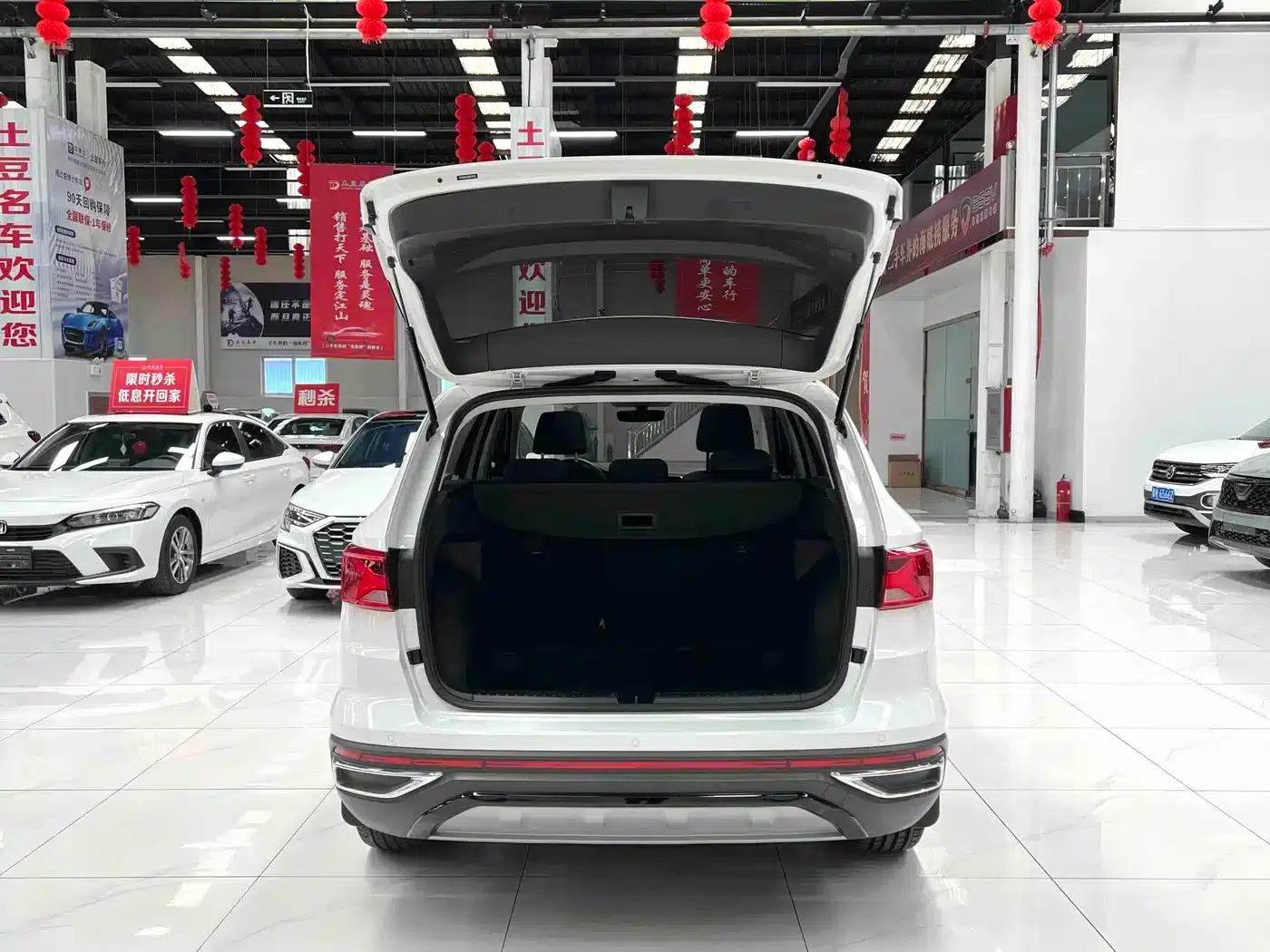 Jetta VS7 2021 Panda Edition 1.4T Automatic Glory Edition — миниатюра 17