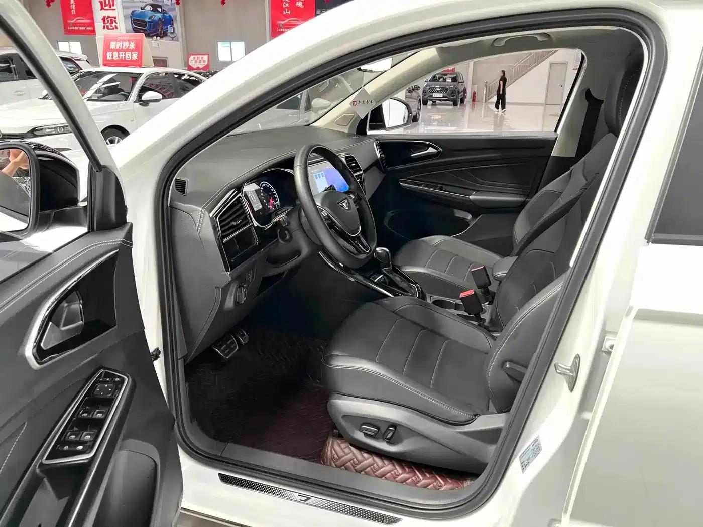 Jetta VS7 2021 Panda Edition 1.4T Automatic Glory Edition — миниатюра 7