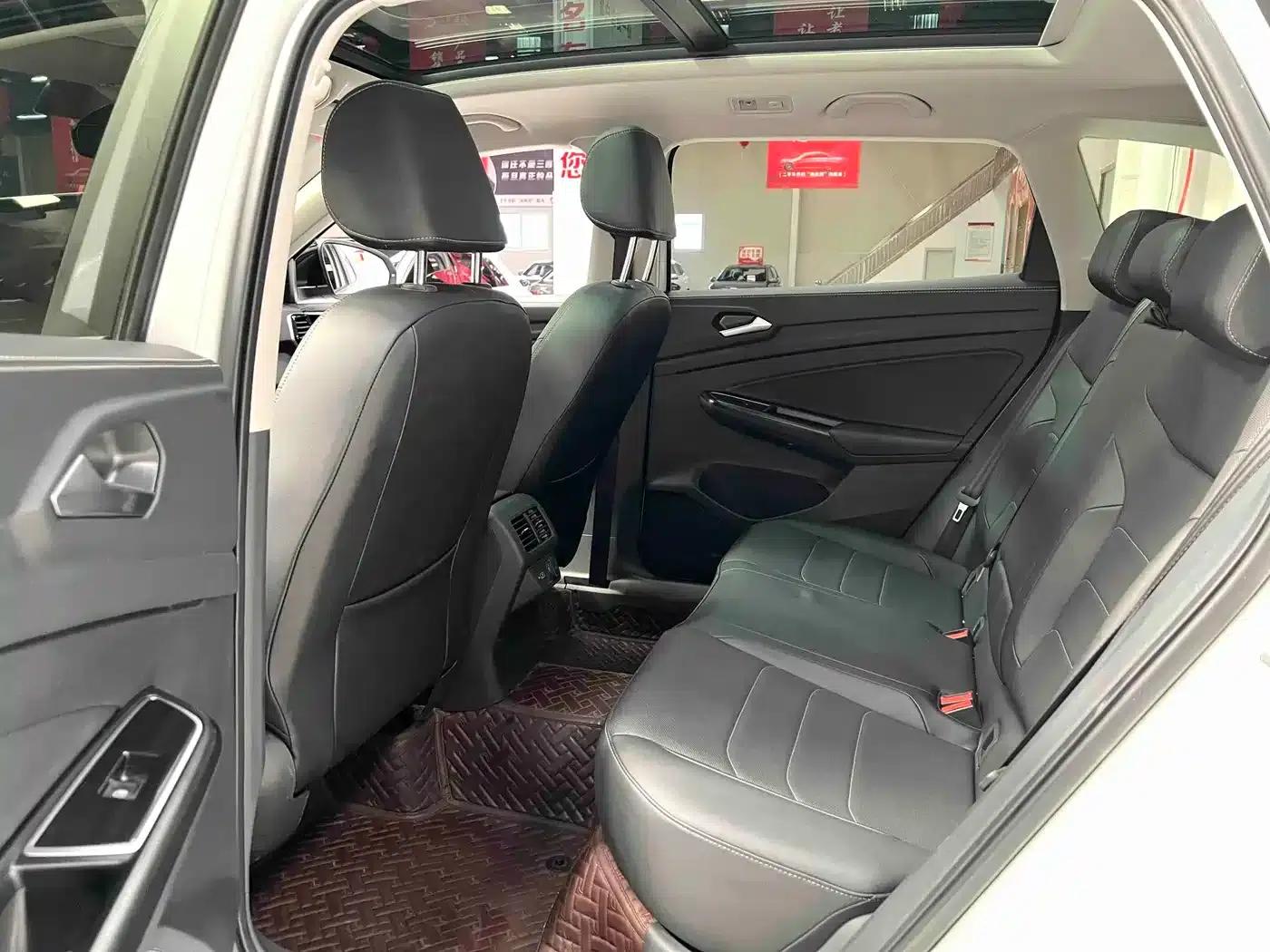 Jetta VS7 2021 Panda Edition 1.4T Automatic Glory Edition — миниатюра 10