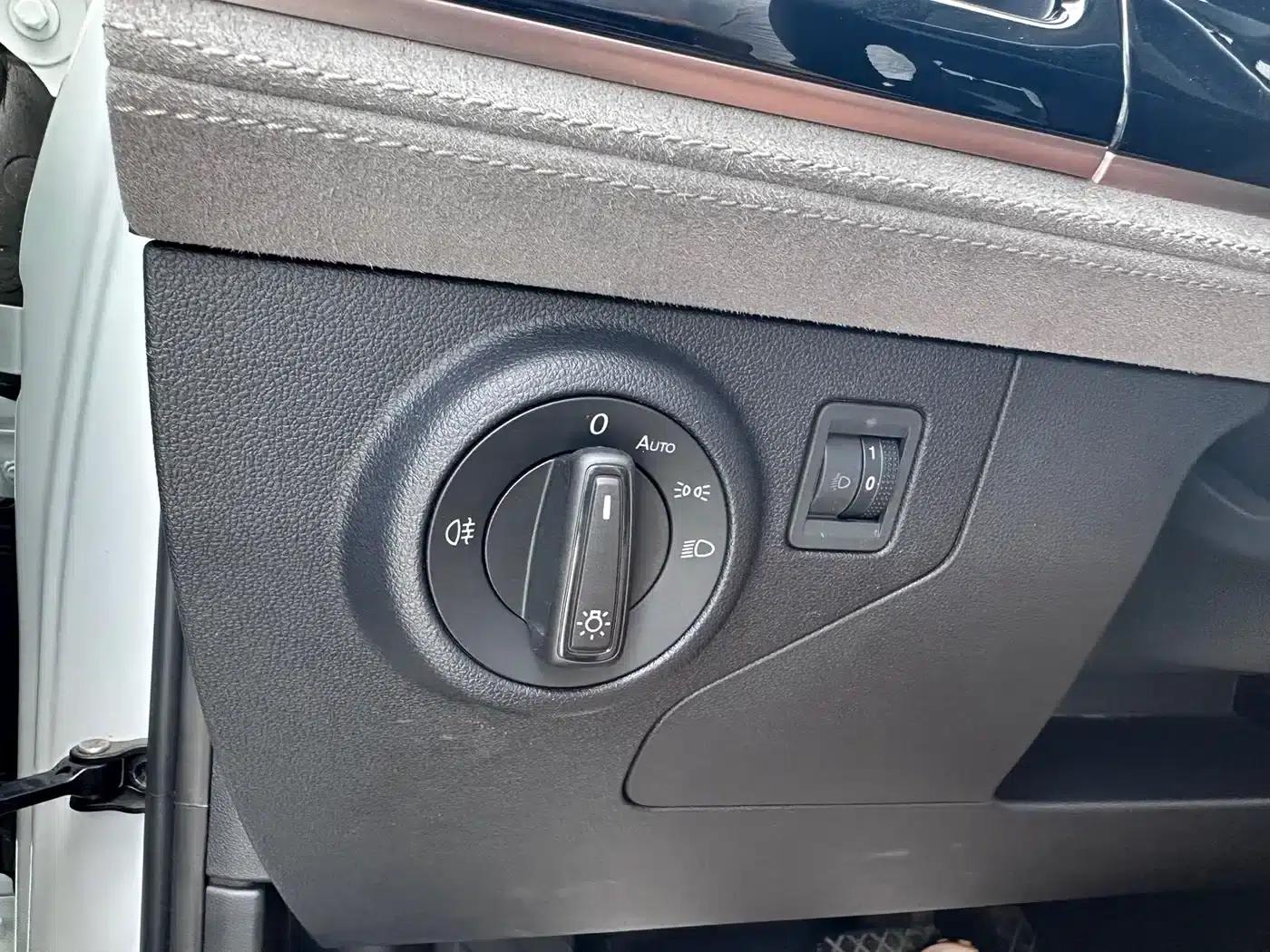 Jetta VS7 2022 Panda Edition 1.4T Automatic Glory Pro — миниатюра 14