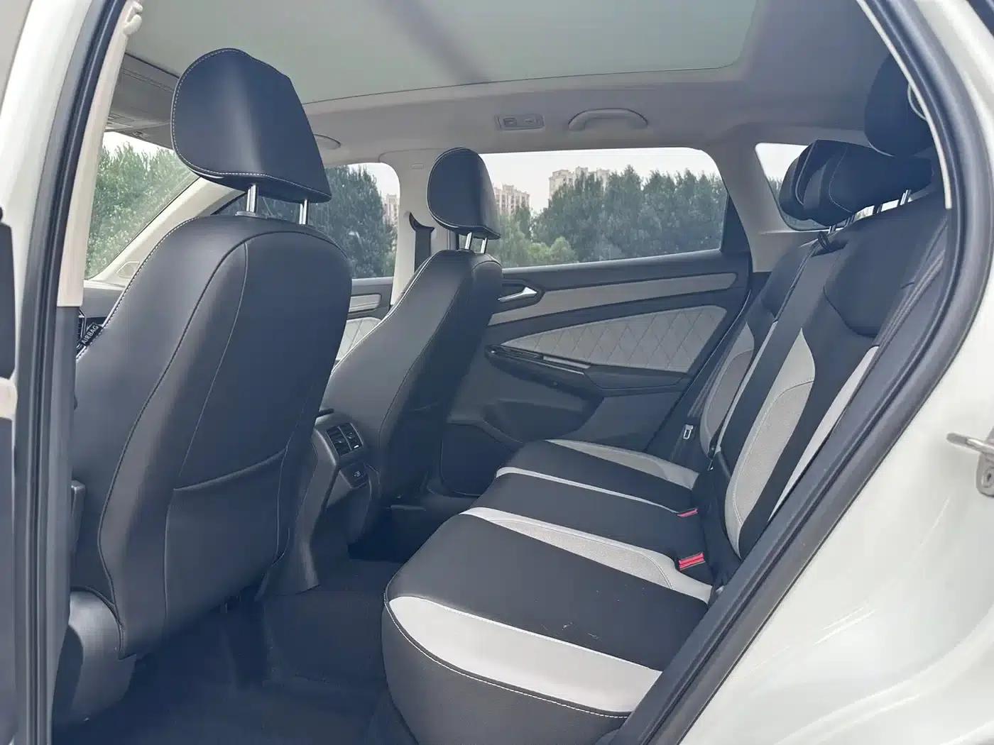 Jetta VS7 2022 Panda Edition 1.4T Automatic Glory Pro — миниатюра 16