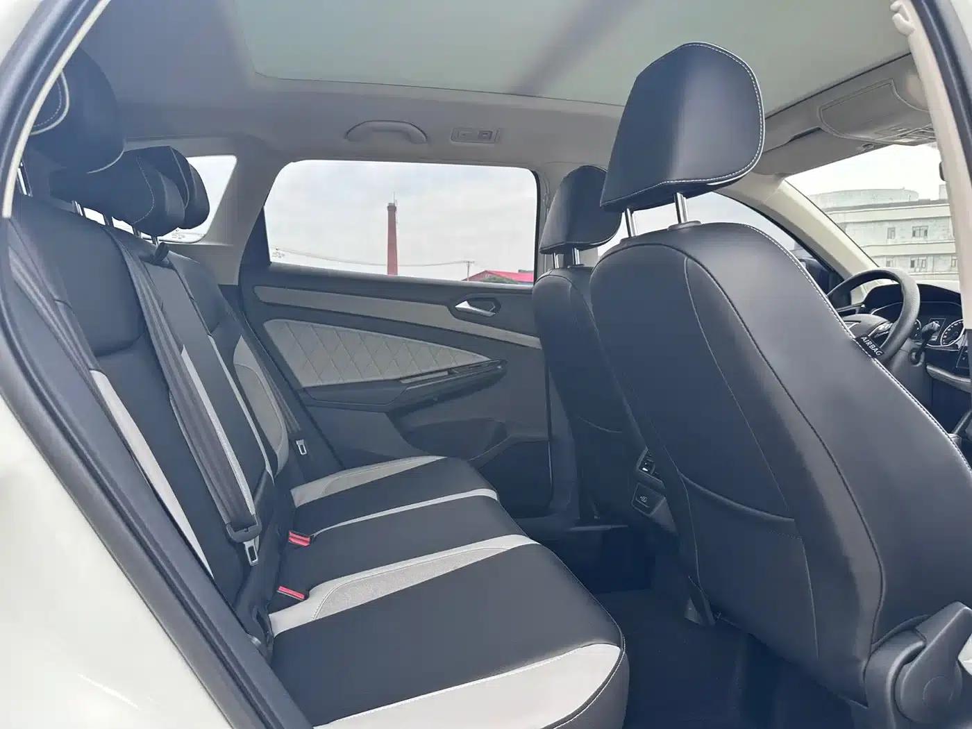 Jetta VS7 2022 Panda Edition 1.4T Automatic Glory Pro — миниатюра 19