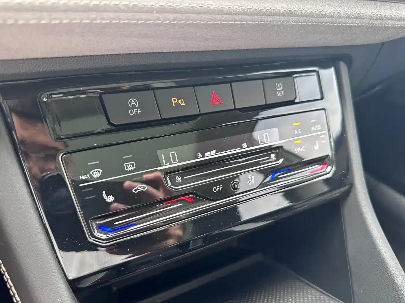 Jetta VS7 2022 Panda Edition 1.4T Automatic Glory Pro — миниатюра 10