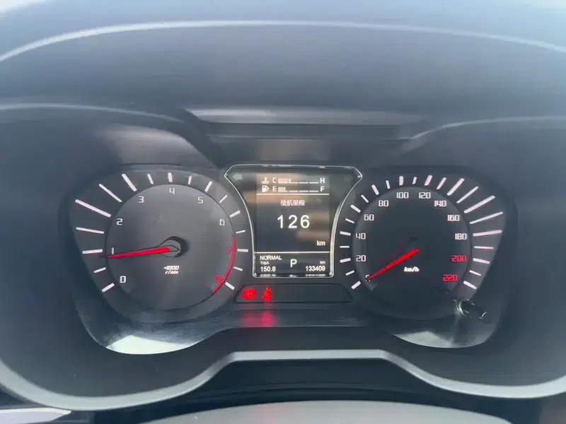 Trumpchi GS4 2017 235T Automatic 2WD Elite Edition — миниатюра 12