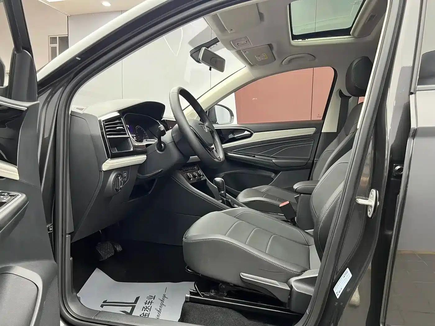 Jetta VS5 2023 280TSI Automatic Enjoyment Edition — миниатюра 7