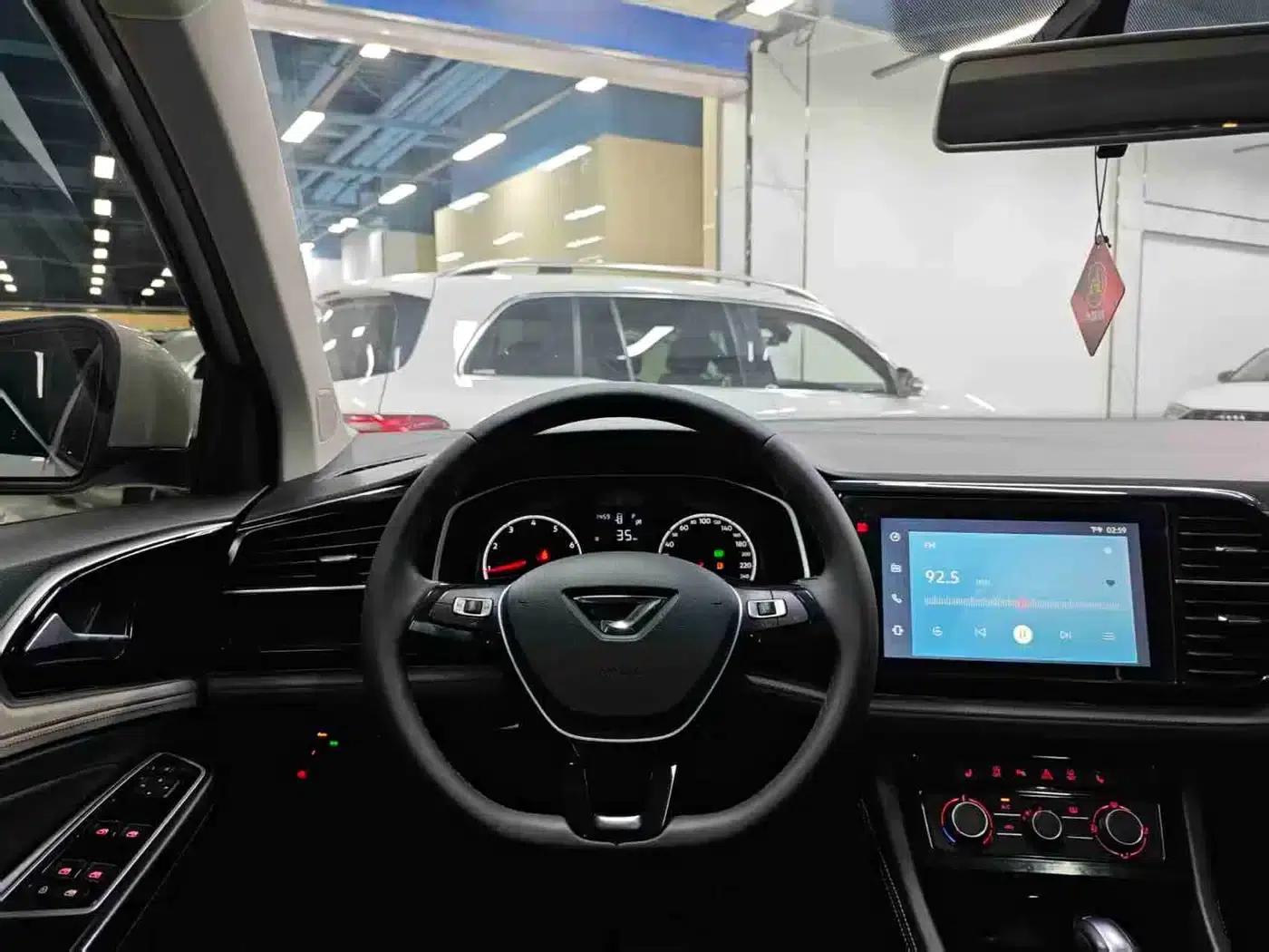 Jetta VS5 2022 280TSI Automatic Enjoyment Edition — миниатюра 3