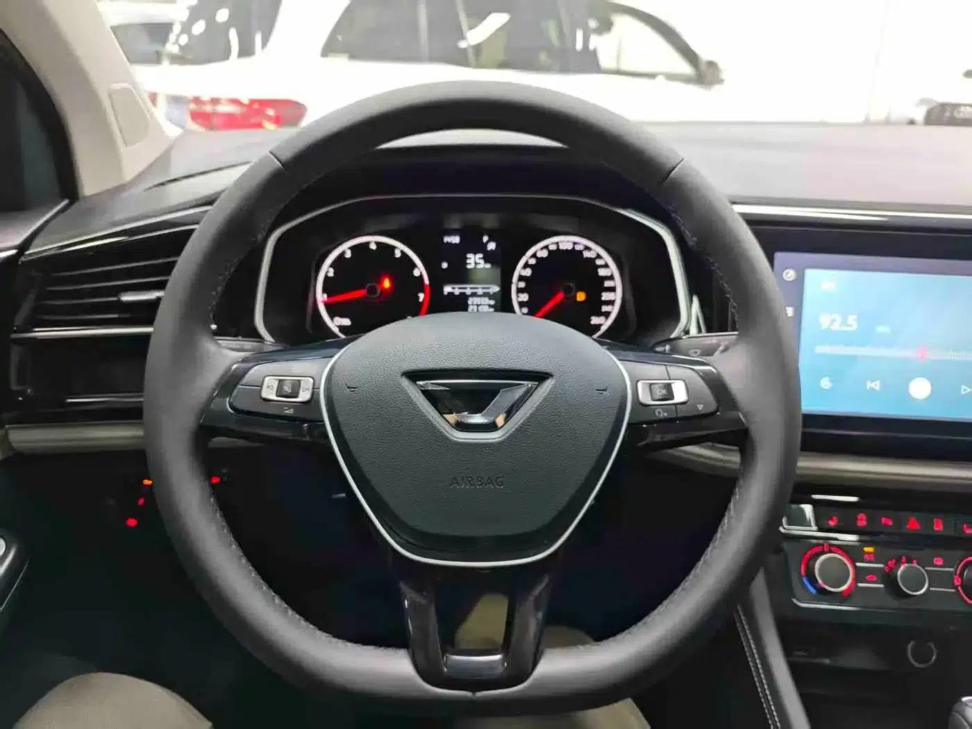 Jetta VS5 2022 280TSI Automatic Enjoyment Edition — миниатюра 9