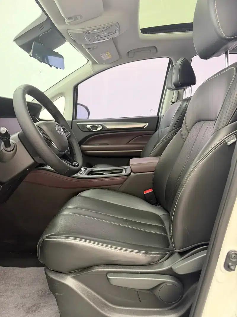 Trumpchi M6 2021 270T Automatic Premium Edition 7-seater — миниатюра 9