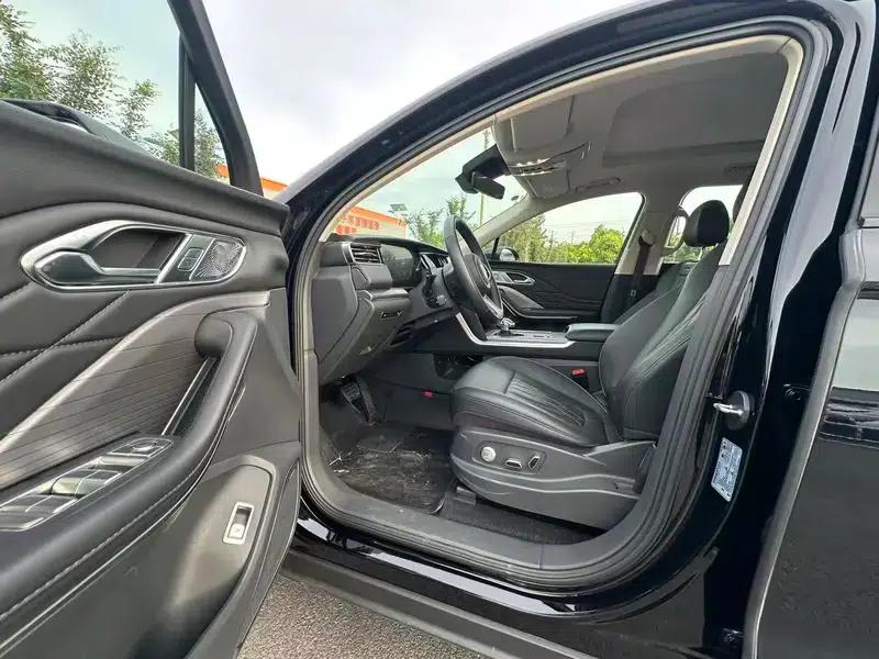 Hongqi HS7 PHEV 2024 2.0T AWD Flagship Edition 6-seater — миниатюра 9