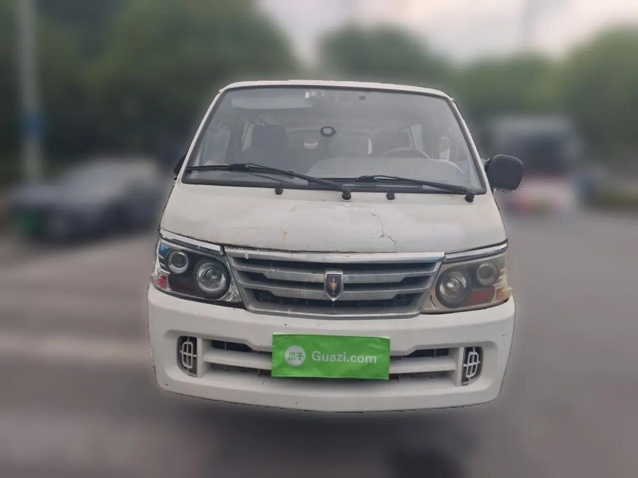 Jinbei Hiace Jinbei Hi-Com Power King 2013 2.0L Manual 5-Seater Gasoline — миниатюра 2