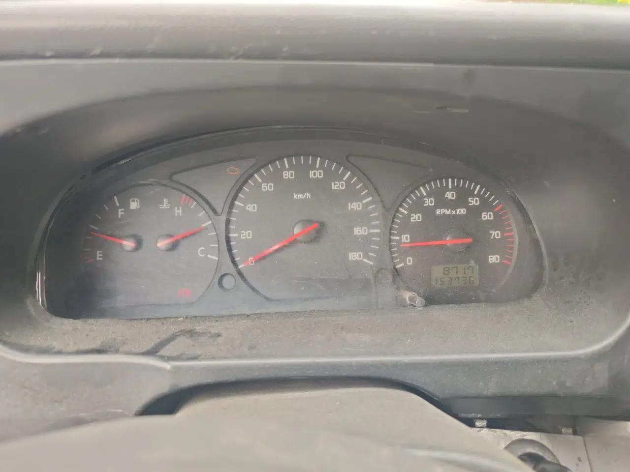Jinbei Hiace Jinbei Hi-Com Power King 2013 2.0L Manual 5-Seater Gasoline — миниатюра 11