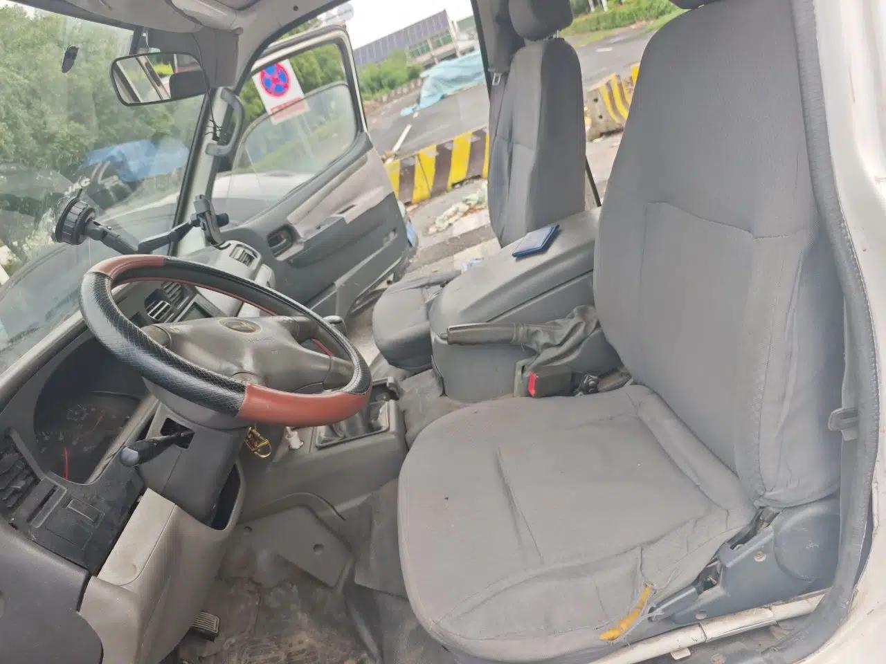Jinbei Hiace Jinbei Hi-Com Power King 2013 2.0L Manual 5-Seater Gasoline — миниатюра 15