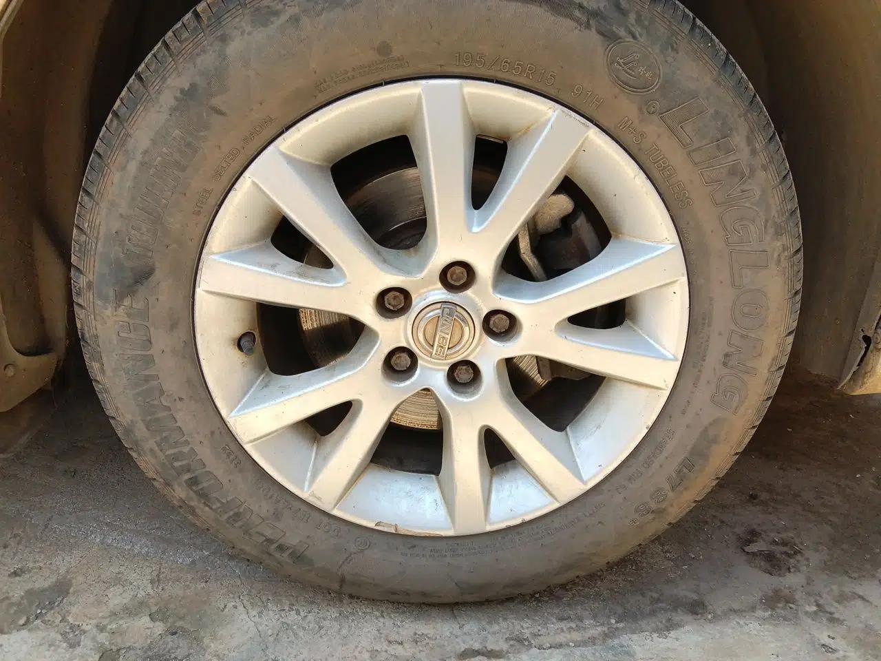 Jinbei 750 2016 1.5L Luxury Model — миниатюра 8