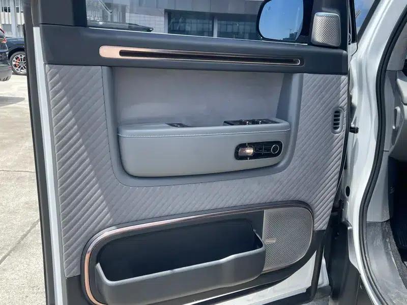 ZEEKR MIX 2025 102kWh Long Range Smart Driving Edition — миниатюра 7