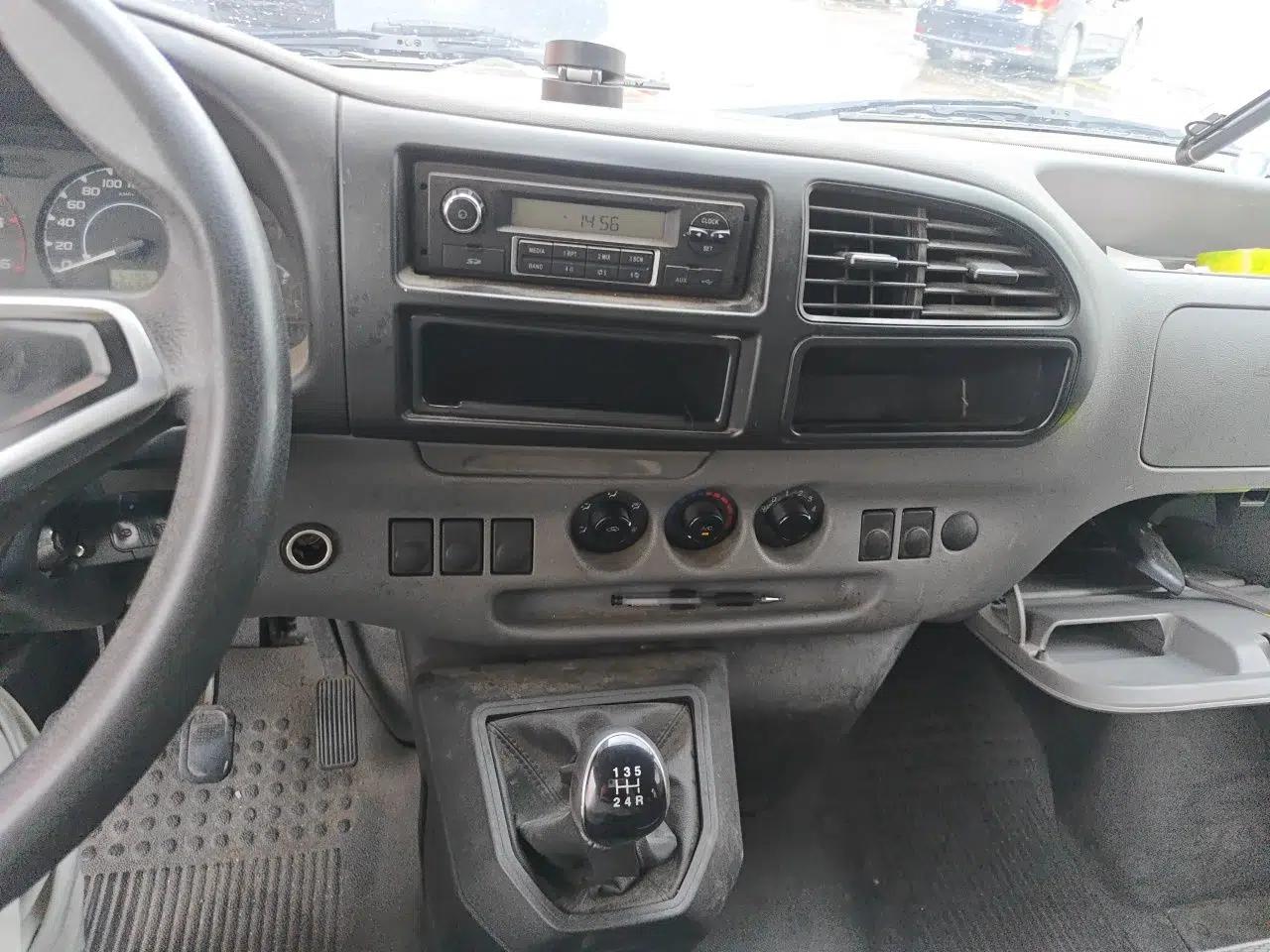 JMC Transit 2019 2.8T Commercial Version Short Wheelbase Mid-Roof 6-Seater China VI JX493 — миниатюра 13