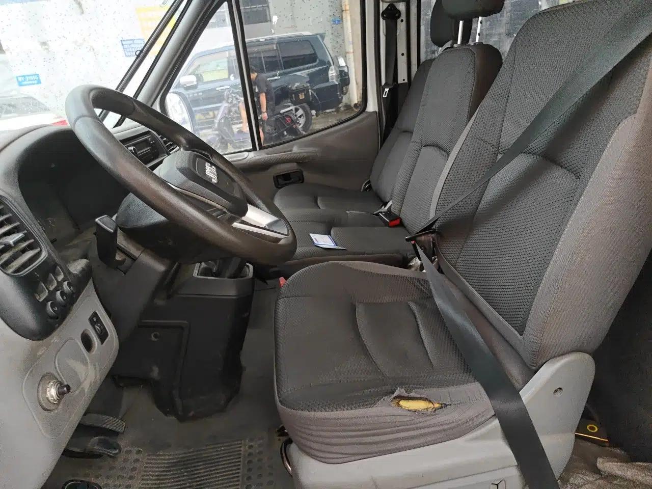 JMC Transit 2019 2.8T Commercial Version Short Wheelbase Mid-Roof 6-Seater China VI JX493 — миниатюра 15