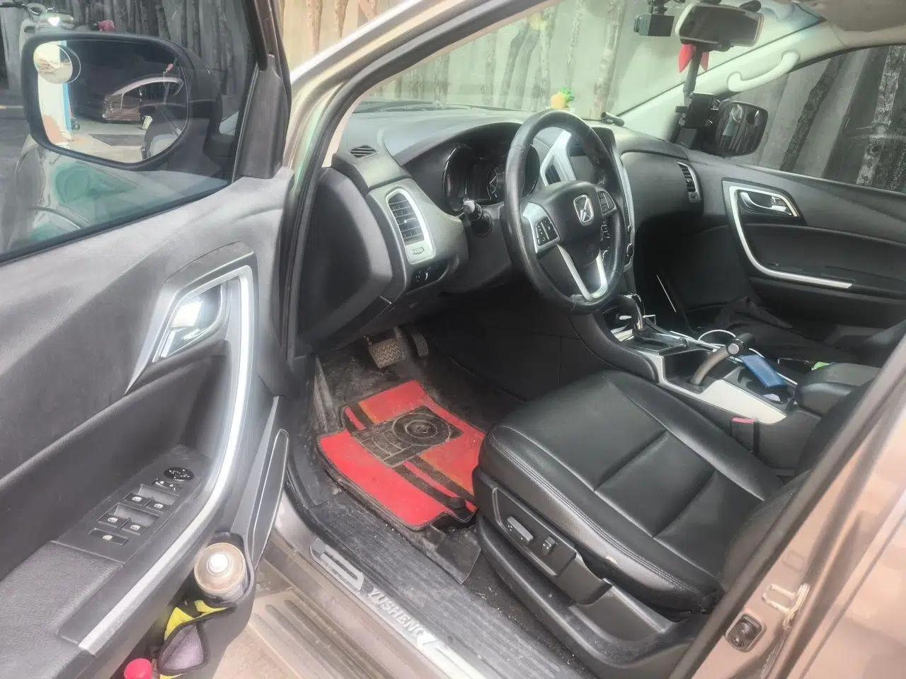 JMC Yusheng S350 2014 2.4T Automatic 2WD Diesel Luxury Version with Sunroof 7 Seats — миниатюра 16
