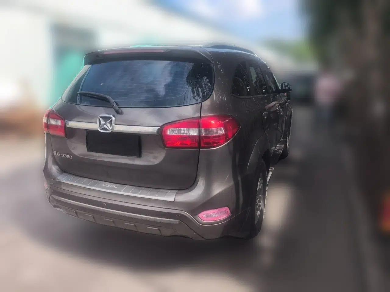 JMC Yusheng S350 2014 2.4T Automatic 2WD Diesel Luxury Version with Sunroof 7 Seats — миниатюра 6