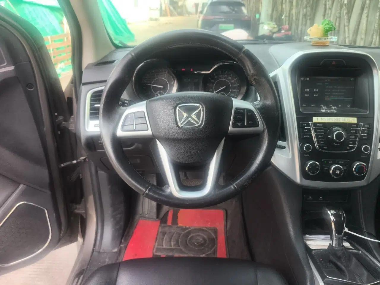 JMC Yusheng S350 2014 2.4T Automatic 2WD Diesel Luxury Version with Sunroof 7 Seats — миниатюра 10