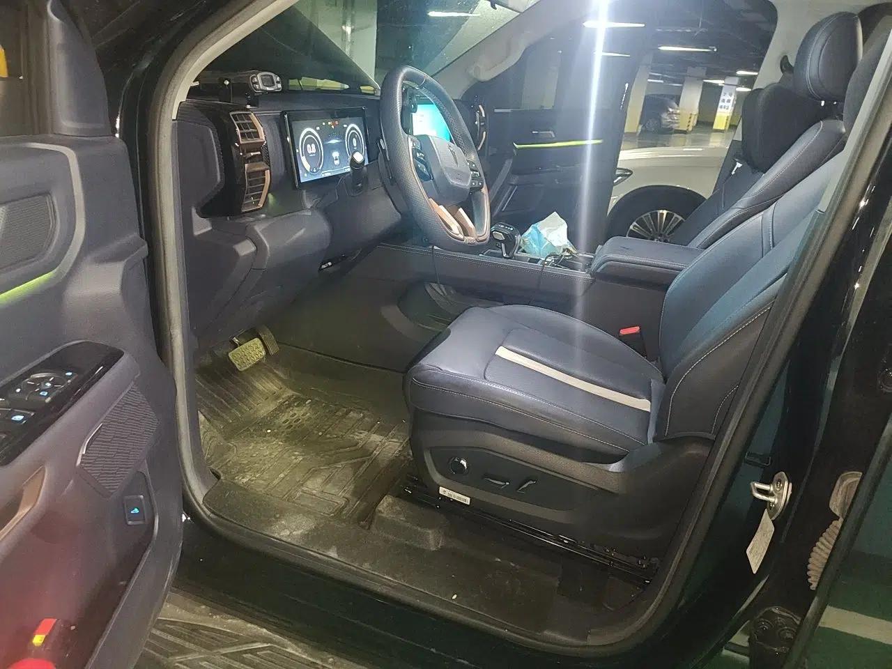 JMC DaDao 2023 Pursuer 2.3T Diesel Automatic 4x4 Standard-Wheel Supreme Edition — миниатюра 16
