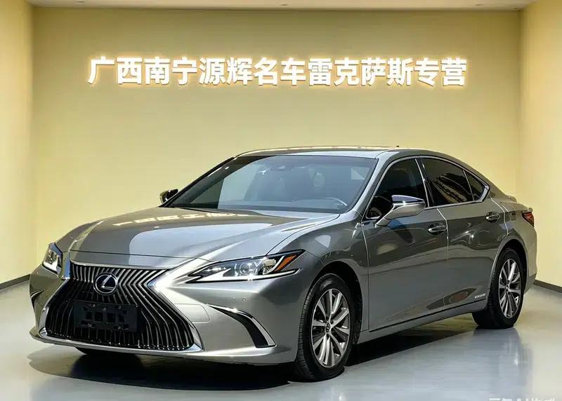 Lexus ES 2021 300h Premium Edition — миниатюра 1