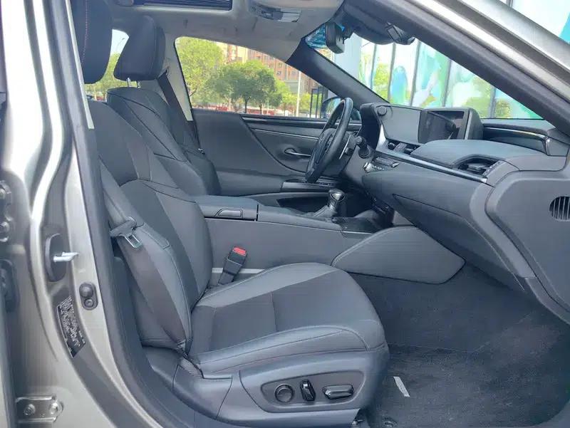 Lexus ES 2021 300h Premium Edition — миниатюра 15