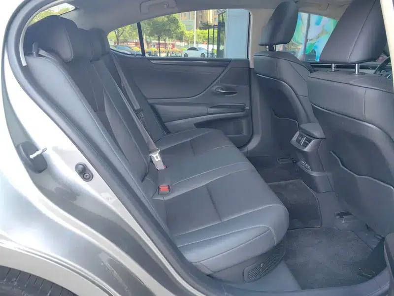 Lexus ES 2021 300h Premium Edition — миниатюра 16