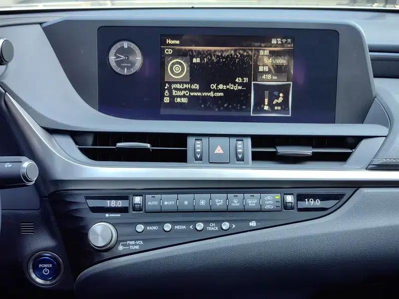 Lexus ES 2021 300h Premium Edition — миниатюра 8