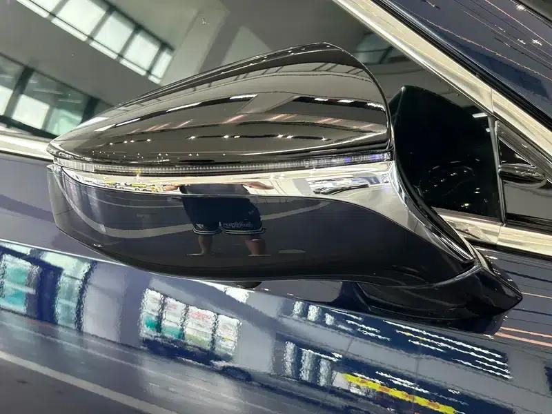 Lexus ES 2022 300h Premium Edition — миниатюра 12