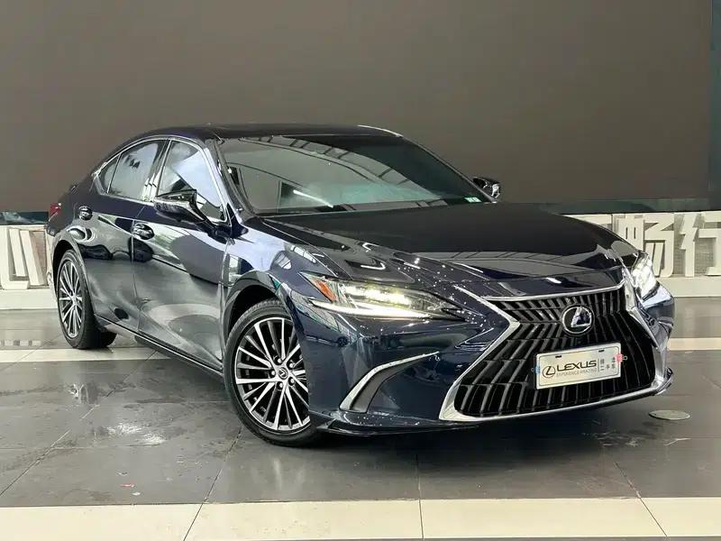 Lexus ES 2022 300h Premium Edition — миниатюра 3