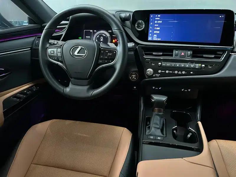Lexus ES 2022 300h Premium Edition — миниатюра 22