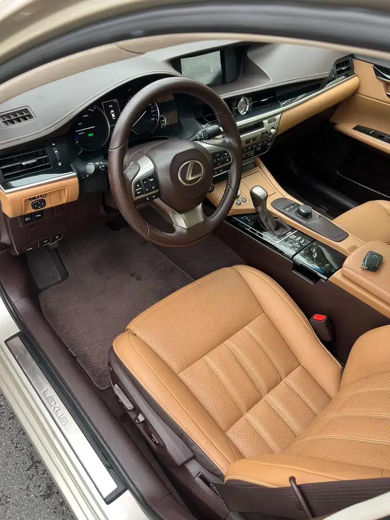 Lexus ES 2015 300h Comfort Edition — миниатюра 6