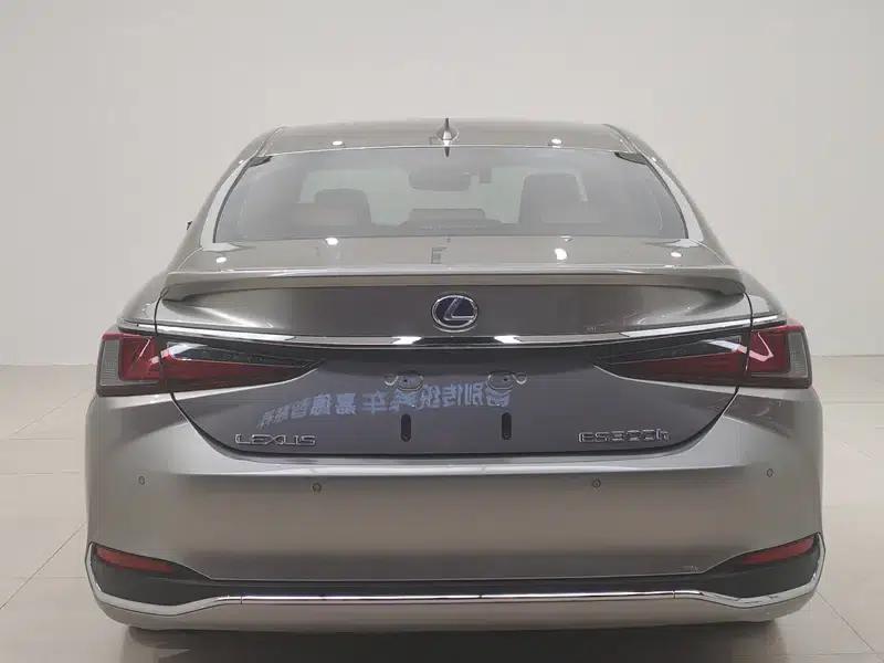 Lexus ES 2021 300h Premium Edition — миниатюра 5