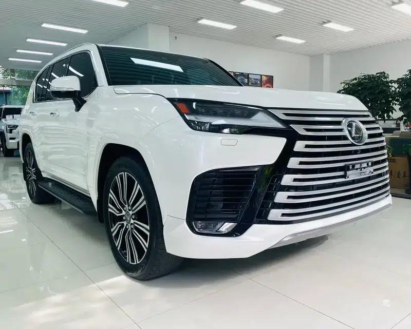 2022 Lexus LX 3.5T Automatic AWD 7-Seater (Parallel Import) — миниатюра 3