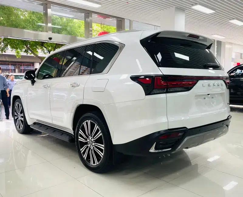 2022 Lexus LX 3.5T Automatic AWD 7-Seater (Parallel Import) — миниатюра 4