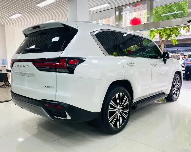 2022 Lexus LX 3.5T Automatic AWD 7-Seater (Parallel Import) — миниатюра 6