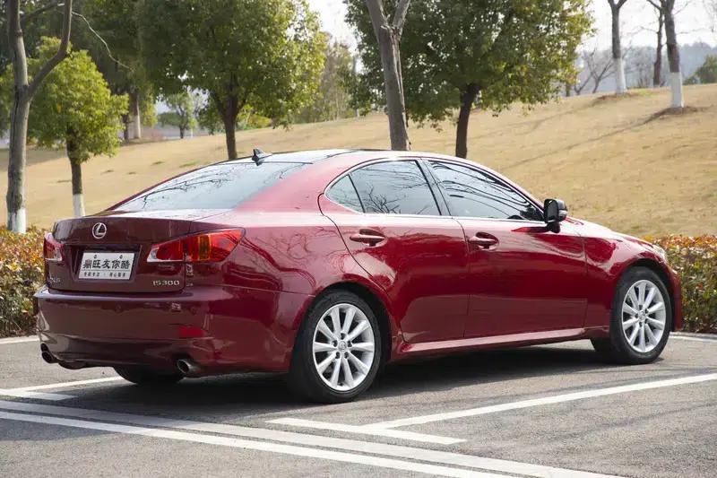 Lexus IS 2009 300 Luxury Edition — миниатюра 6