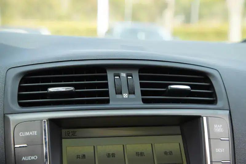 Lexus IS 2009 300 Luxury Edition — миниатюра 10