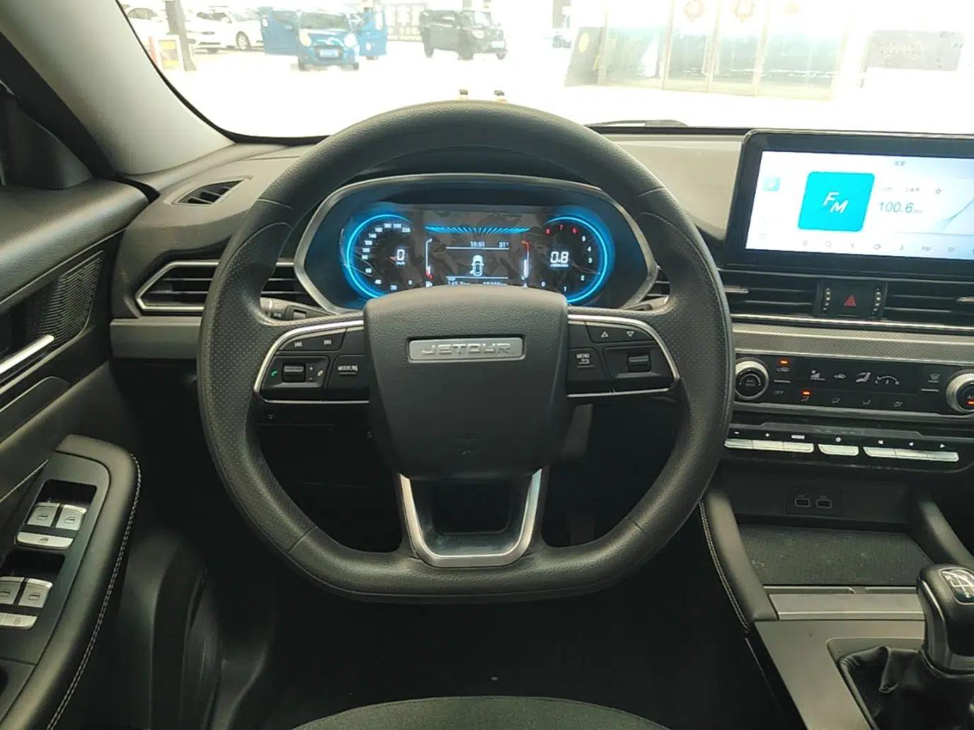 JETOUR X70S 2022 1.5T Manual Fanghua Edition 5 Seats — миниатюра 13