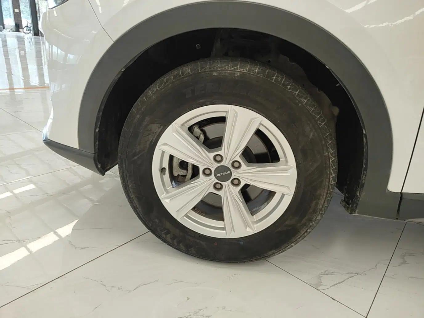 JETOUR X70S 2022 1.5T Manual Fanghua Edition 5 Seats — миниатюра 10
