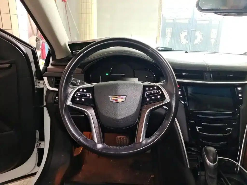2018 Cadillac XTS 28T Elite — миниатюра 3