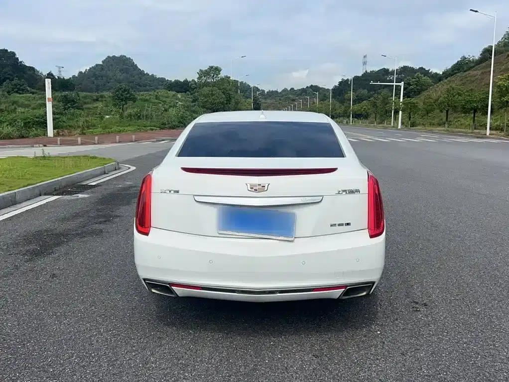 2016 Cadillac XTS 28T Technology Edition — миниатюра 21